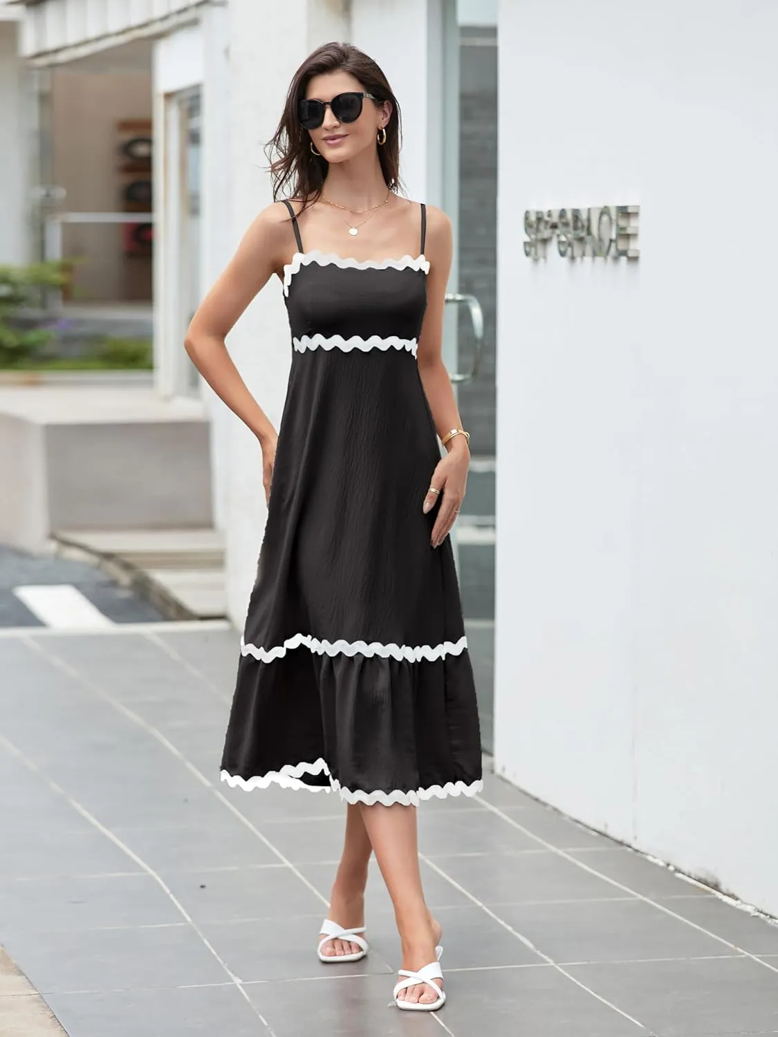 2025 Women's RIC Rac Dress Summer Spaghetti Straps Sleeveless Backless Sun Smocked Lace Swing a Line Midi Dress