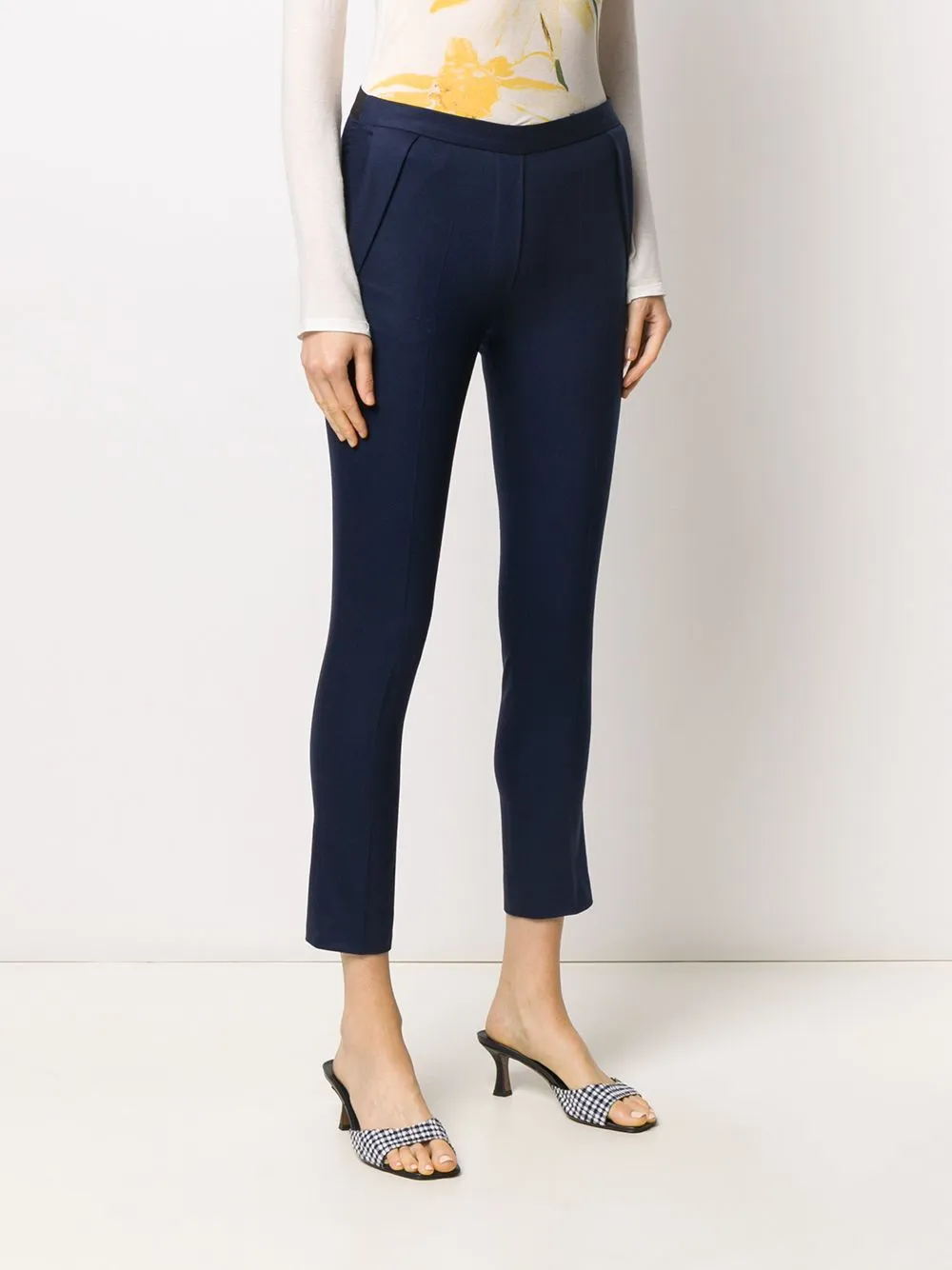 knitted slim-fit trousers