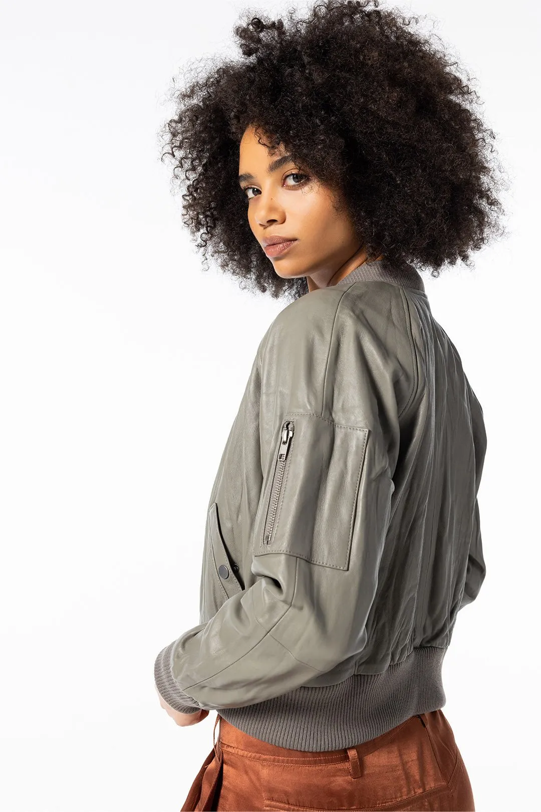 LEATHER BOMBER JACKET, CEMENT