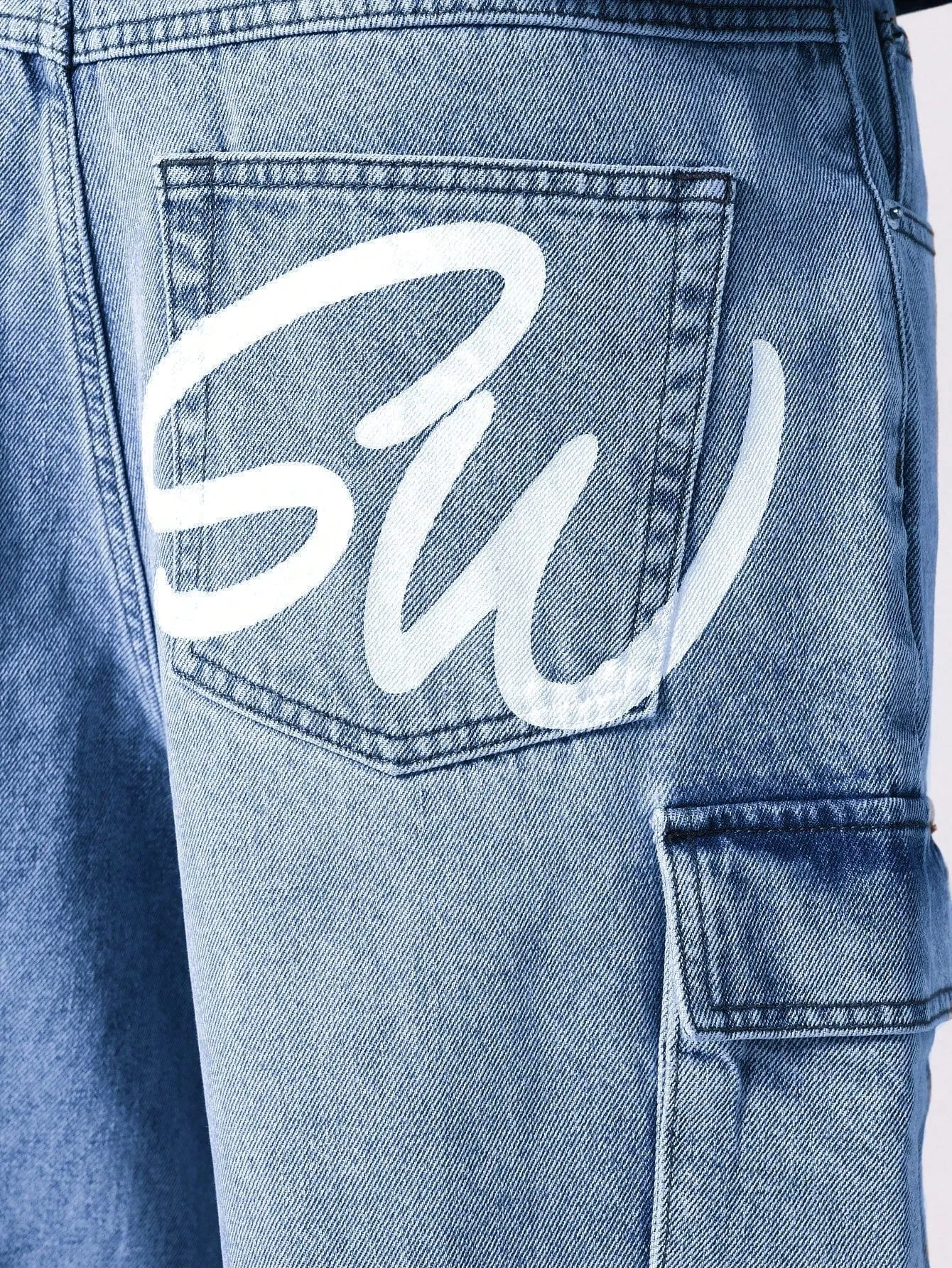 Loose Fit Cargo Jean